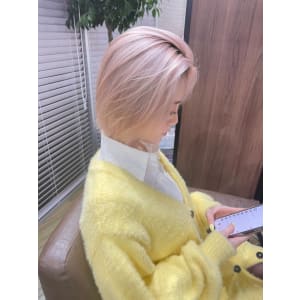 ホワイトグレージュ コンマヘア くすみブルー ダークアッシュ