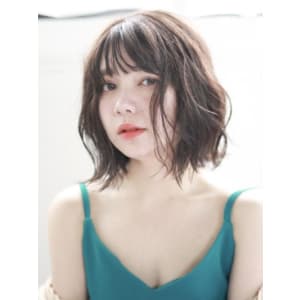 アッシュブルージュ 大人切りっぱなしボブ 前下がり - Blue【ブルー】掲載中