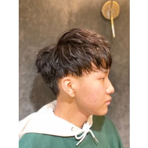 ツーブロックパーマスタイル - ヒロ銀座ヘアーサロン銀座一丁目店【ヒロギンザヘアーサロンギンザイッチョウメテン】掲載中