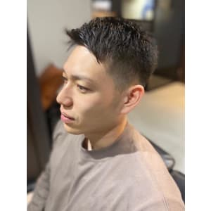 大人の刈り上げスタイル - BARBER-BAR 四谷店【バーバーバー ヨツヤテン】掲載中