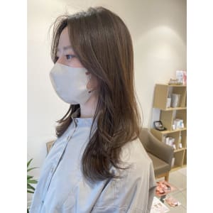 透明感を叶えるナチュラルハイライト