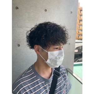 メンズスパイラルパーマスタイル