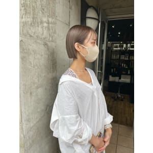 ミルクティーベージュ　ホワイトベージュ　ベージュ