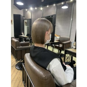 ミルクティーベージュ　ホワイトベージュ　ベージュ