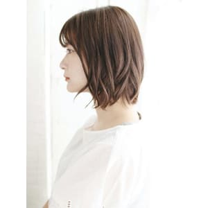 濡れ感外はねニュアンスカールボブ