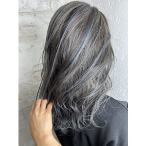 白髪ぼかしハイライトイルミナカラー¥16500 - prize Iris 池袋【プライズ アイリス】池袋駅東口店【プライズアイリス イケブクロ イケブクロヒガシグチテン】掲載中