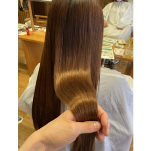 髪質改善酸性ストレート(TAKUMI)