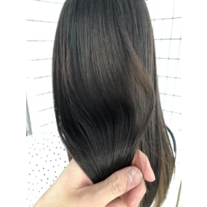 髪質改善酸性ストレート（TAKUMI）