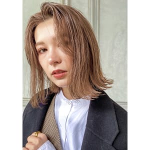 モノグレージュ×ハイライト