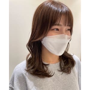 顔まわりレイヤー　エギョモリ　レイヤーカット