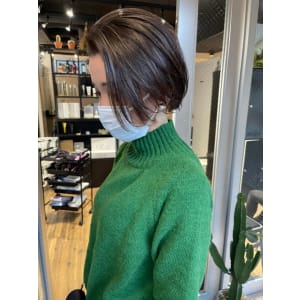 ホワイトグレージュ コンマヘア くすみブルー ダークアッシュ