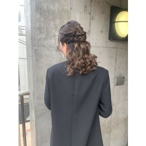 ヘアセット　アップスタイル　ヘアアレンジ