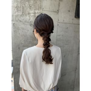 ヘアセット　アップスタイル　ヘアアレンジ
