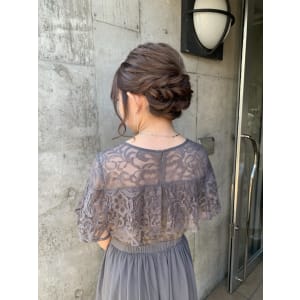 ヘアセット　アップスタイル　ヘアアレンジ