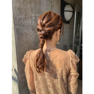 ヘアセット　アップスタイル　ヘアアレンジ
