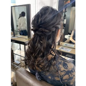 ヘアセット　アップスタイル　ヘアアレンジ