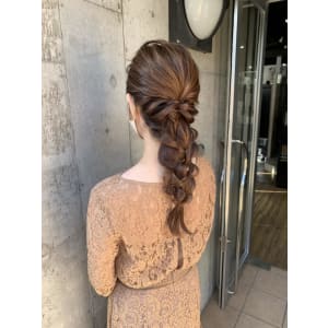 ヘアセット　アップスタイル　ヘアアレンジ