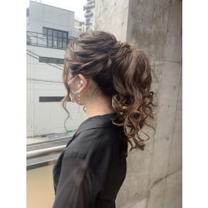 ヘアセット　アップスタイル　ヘアアレンジ