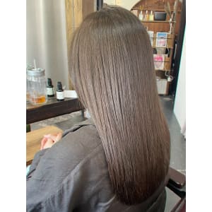 《話題の髪質改善トリートメント》 で叶える、艶サラロングヘア - LYON hair&make up【リヨンヘアーアンドメイクアップ】掲載中