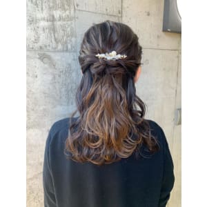 ヘアセット　アップスタイル　ヘアアレンジ