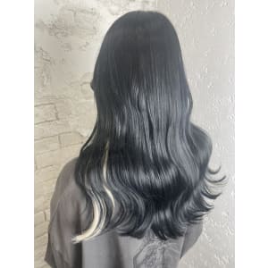 ブルーブラック×インナーホワイトエクステ - prize Iris 池袋【プライズ アイリス】池袋駅東口店【プライズアイリス イケブクロ イケブクロヒガシグチテン】掲載中