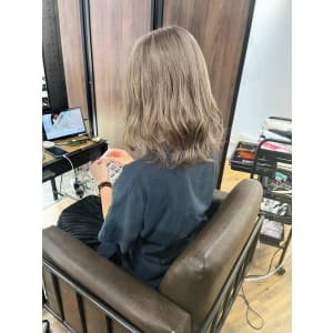 ミルクティーベージュ グレージュ ハイトーン - ARCANA 明治神宮前 表参道 原宿【アルカナ メイジジングウマエ オモテサンドウ ハラジュク】掲載中