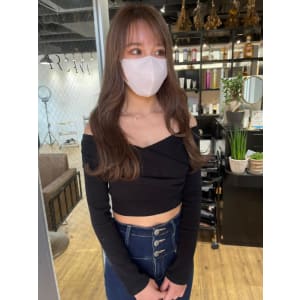 ホワイトグレージュ コンマヘア くすみブルー ダークアッシュ