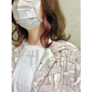 大人可愛いストレートくびれボブインナーカラー肩ライン外ハネ