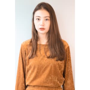 ナチュラルストレートロングスタイル