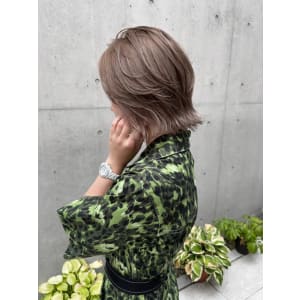 ホワイトグレージュ コンマヘアくすみブルー ダークアッシュ	