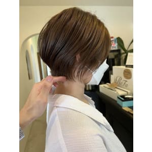 ショートボブ
