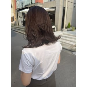 ホワイトグレージュ コンマヘアくすみブルー ダークアッシュ	