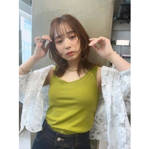 miu&岩本康太　お洒落な顔まわりデザインとウルフ