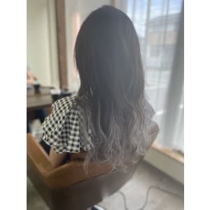 裾カラー - L.O.T.　Hair Resort【エルオーティー　ヘアリゾート】掲載中