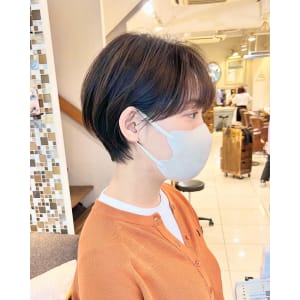 マッシュバング　耳掛けコンパクトショート　アッシュブラウン