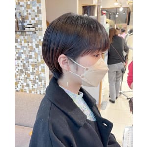 マッシュバングコンパクトショート　暗髪ヘア　丸みと艶　匠