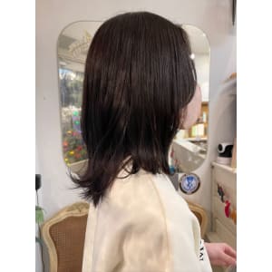 透明感アップニュアンス外ハネセミディ30代40代梅ヶ丘美容室