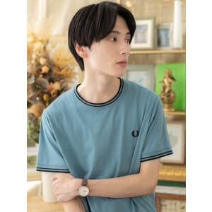 センターパート黒髪爽やかクラウドマッシュ　アースカラー