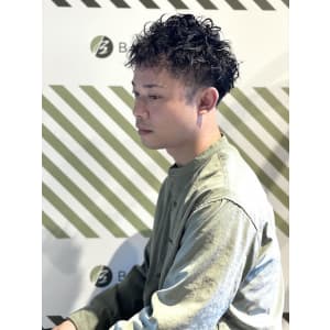 大人のパーマスタイル【BARBER-BAR】