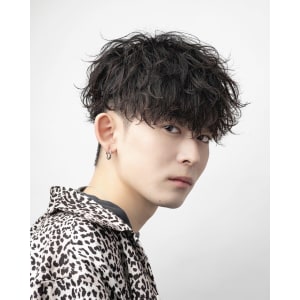 メンズヘア整形スパイラルパーマ波巻きツイストメンズパーマ髪型