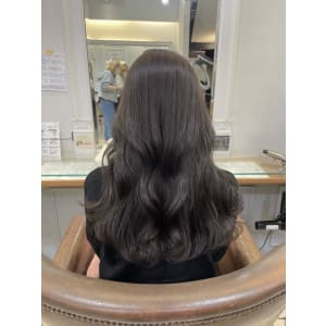 オリーブグレージュ 美髪レイヤーカット【横浜】