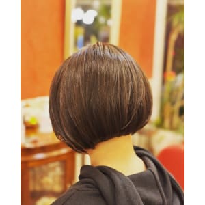 ポイントストレート - HAIR MAKE FACTORY APNEK【ヘアーメイクファクトリーアプネク】掲載中