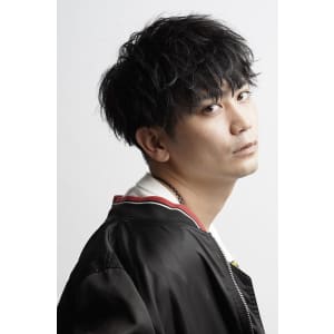 メンズヘア整形スパイラルパーマ波巻きツイストメンズパーマ髪型