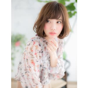 暖色系カラー×大人フェザーボブ