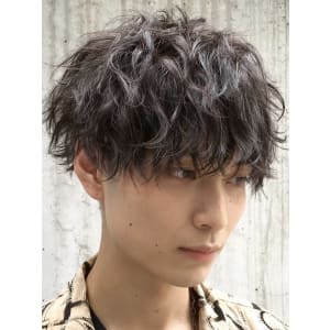 メンズヘア整形スパイラルパーマ波巻きツイストメンズパーマ髪型 - メンズヘア整形サロン GOALD 渋谷本店【メンズヘアセイケイサロン ゴールド シブヤホンテン】掲載中