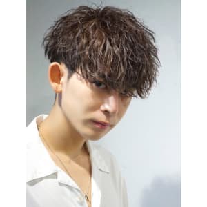メンズヘア整形スパイラルパーマ波巻きツイストメンズパーマ髪型 - メンズヘア整形サロン GOALD 渋谷本店【メンズヘアセイケイサロン ゴールド シブヤホンテン】掲載中