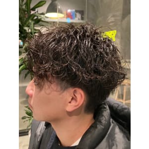 アップバング　波巻きパーマスタイル