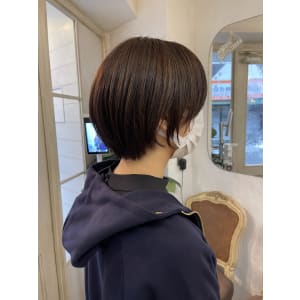 ナチュラルまるみショートボブイメチェン40代梅ヶ丘美容室