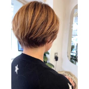 ハイトーンハンサムショートヘア白髪ぼかし40代梅ヶ丘美容室