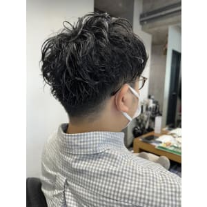 コンマヘア/アップバング/ツーブロック/パーマ/TOKIO